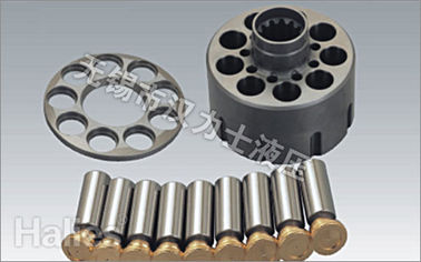 Bơm thủy lực và động cơ 330